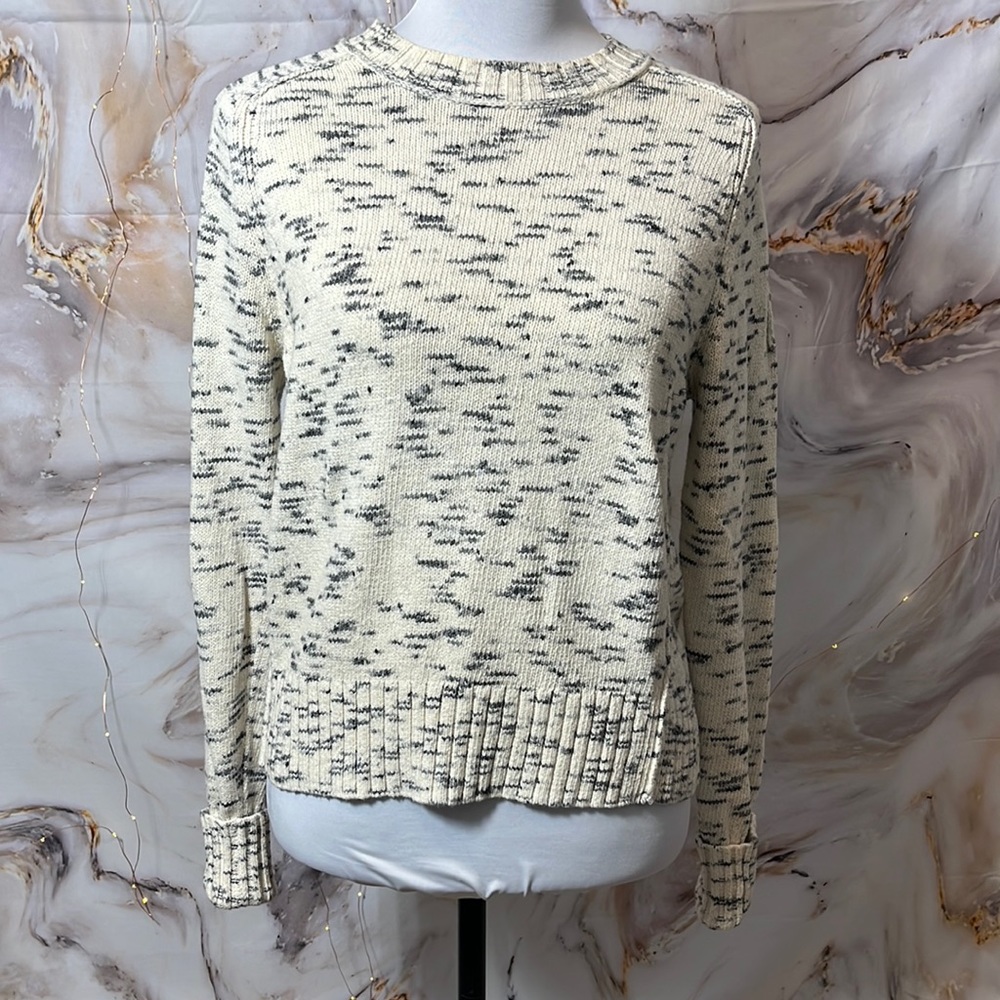 J Crew Long Sleeve Knit Sweater Crew Neck Beige with Gray Design Size S - Picture 1 of 14